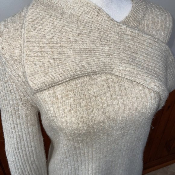 Women's Madewell Light Beige Ribbed Knit Bell Sleeve Scoop‎ Neck Stretch Sweater - Picture 3 of 6